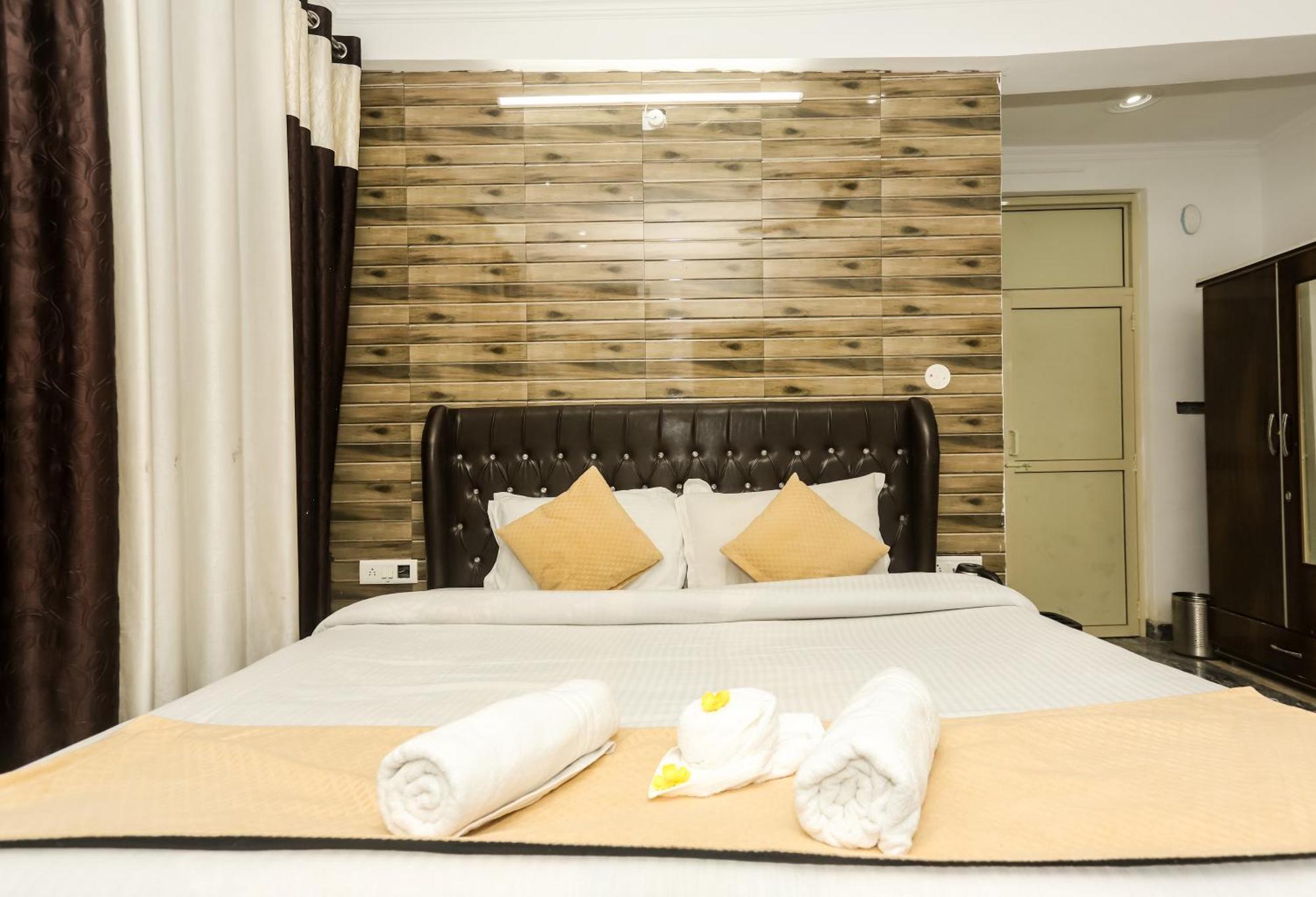 فندق Mirage Grand ماكليود غانج المظهر الخارجي الصورة